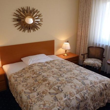 Hotel Brunnenhof Hanau Exteriör bild