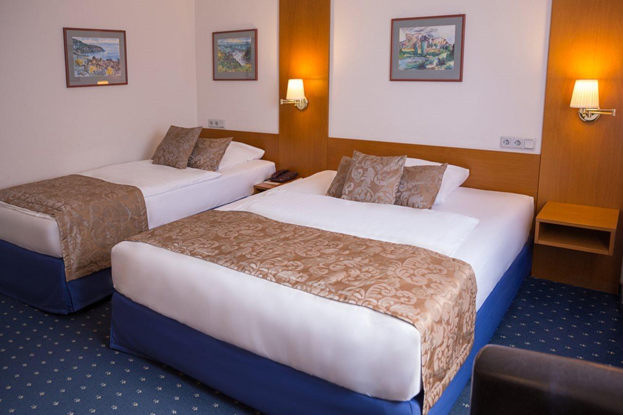 Hotel Brunnenhof Hanau Exteriör bild
