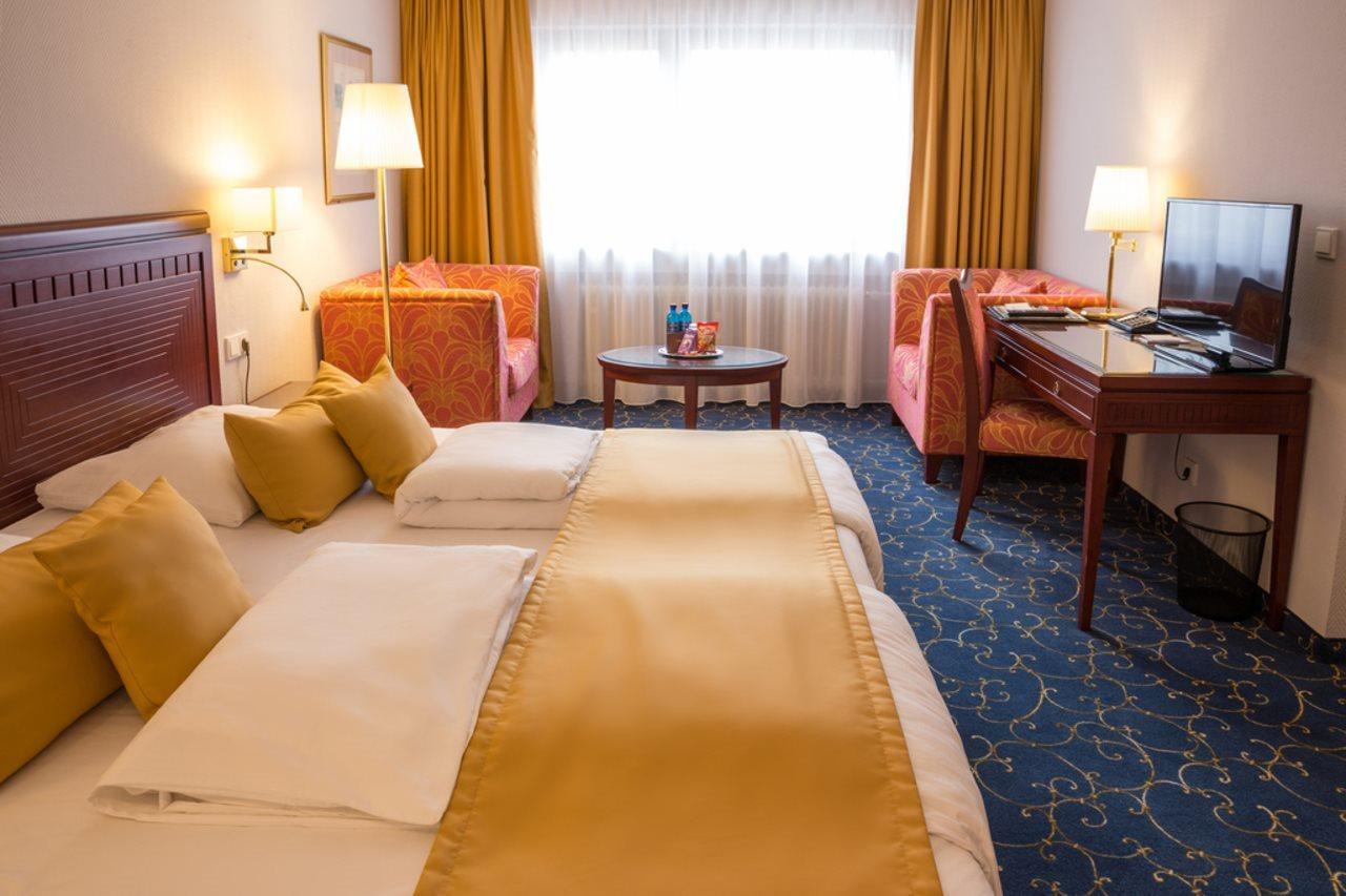 Hotel Brunnenhof Hanau Exteriör bild